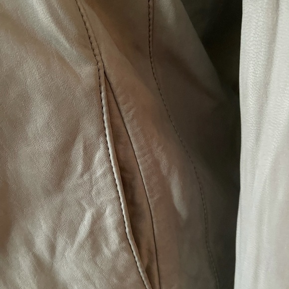 [Theory] Light Gray Leather “Lavella” Jacket Sz: 8 - Picture 4 of 10